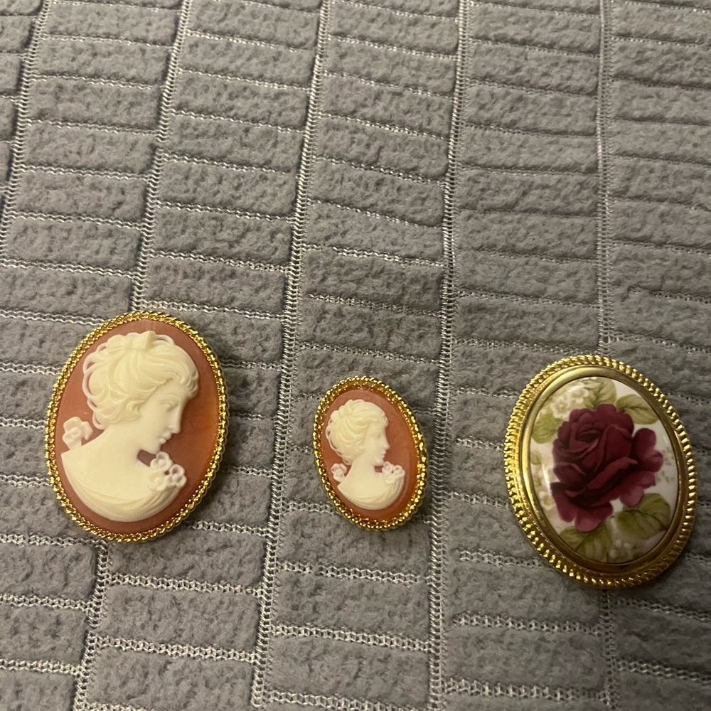 3 vintage pins